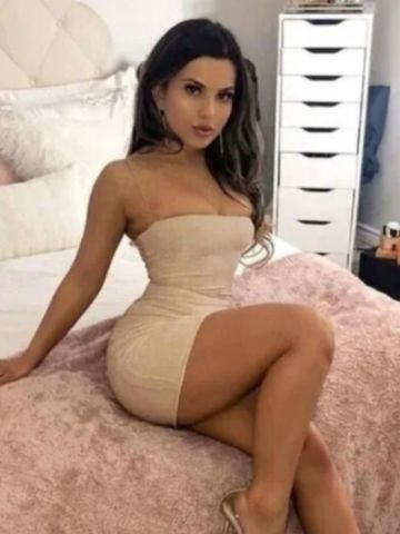 Мила Зрелая Мамочка